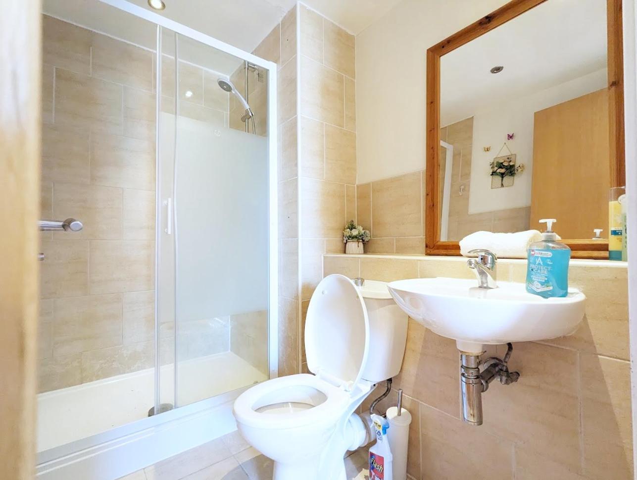 Guest Room In City Centre Near Key Attractions リヴァプール エクステリア 写真